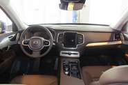 Volvo XC90 Momentum