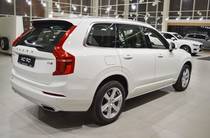 Volvo XC90 Momentum