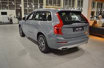 Volvo XC90 Momentum