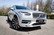 Volvo XC90 Momentum