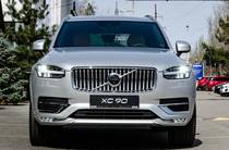 Volvo XC90 Momentum