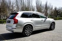 Volvo XC90 Momentum