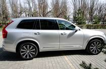 Volvo XC90 Momentum