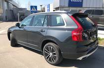 Volvo XC90 Momentum