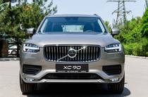 Volvo XC90 Momentum