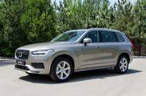 Volvo XC90 Momentum