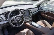 Volvo XC90 Momentum