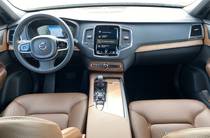 Volvo XC90 Momentum