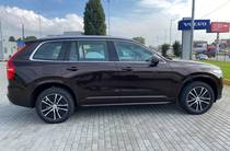 Volvo XC90 Momentum