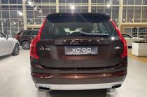 Volvo XC90 Momentum