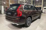 Volvo XC90 Momentum