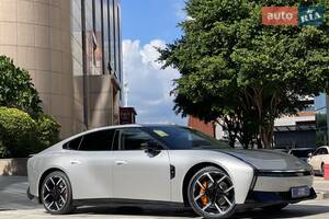 Xpeng P7 High Performance Ultra