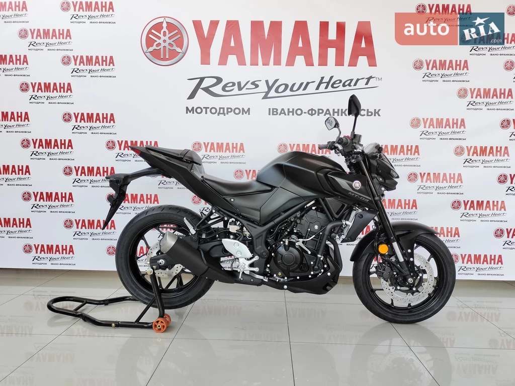 Yamaha MT-03 Base
