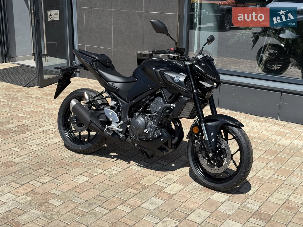 Yamaha MT-03 Base