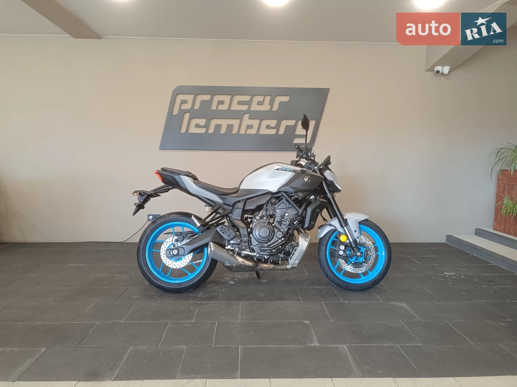 Yamaha MT-07 Base