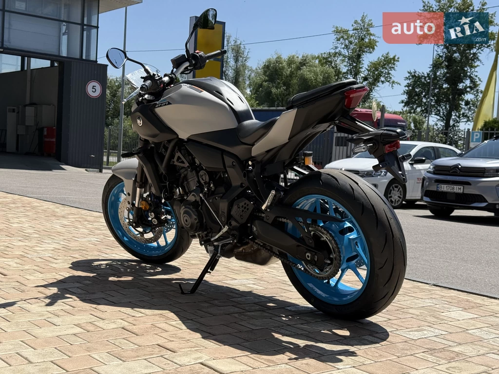 Yamaha MT-07 Base
