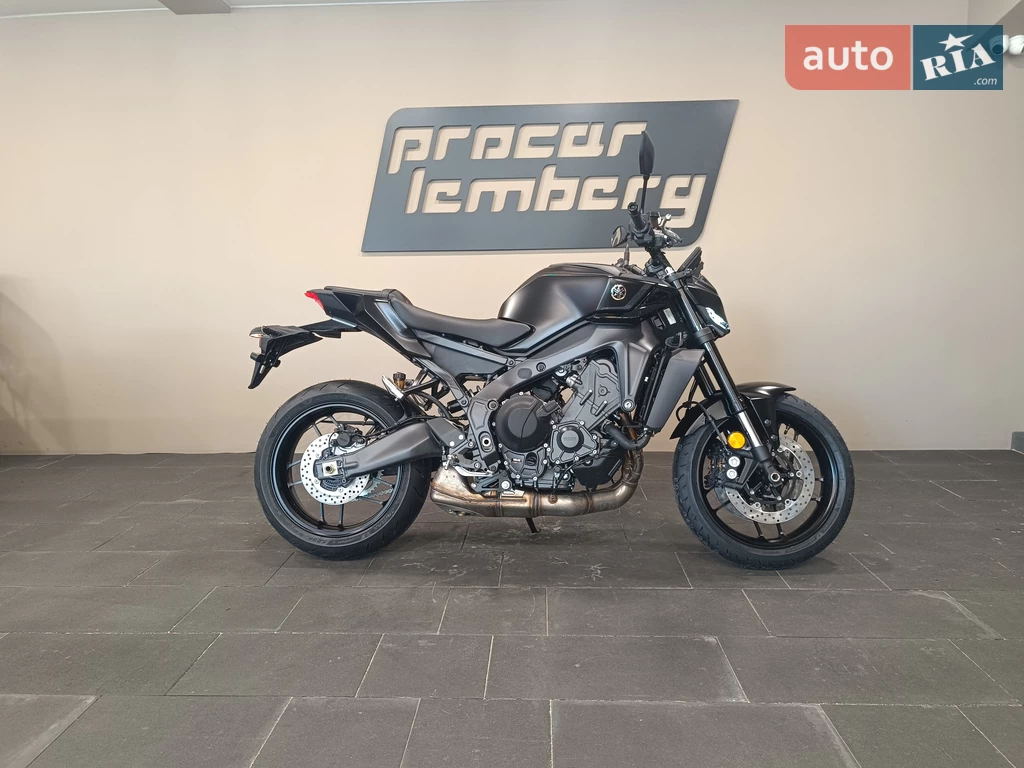 Yamaha MT-09 Base