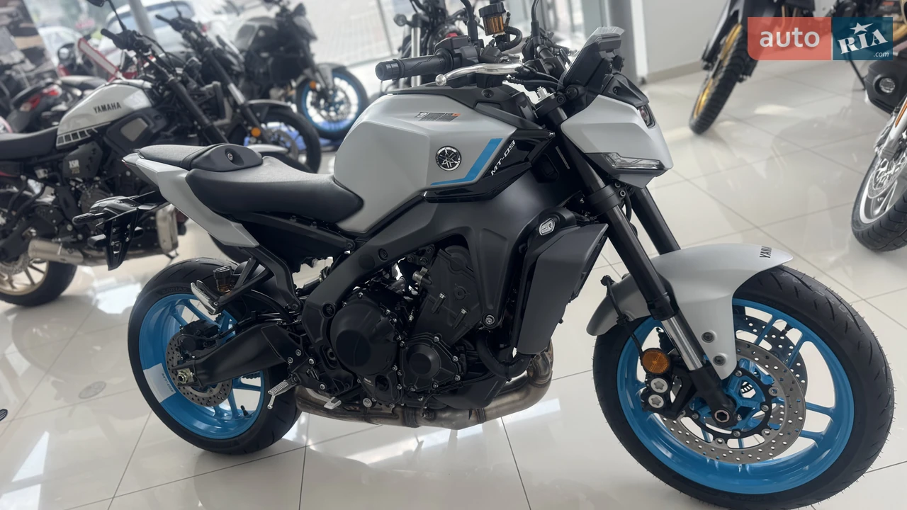 Yamaha MT-09 Base