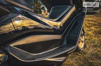 Yamaha NMax 2018 Base