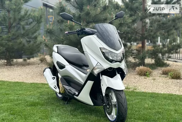 Yamaha NMax Base