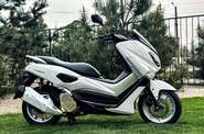 Yamaha NMax Base