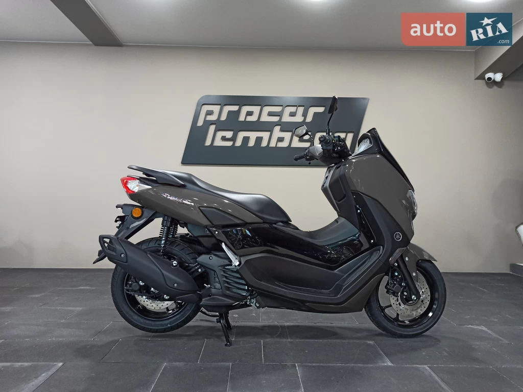 Yamaha NMax Base