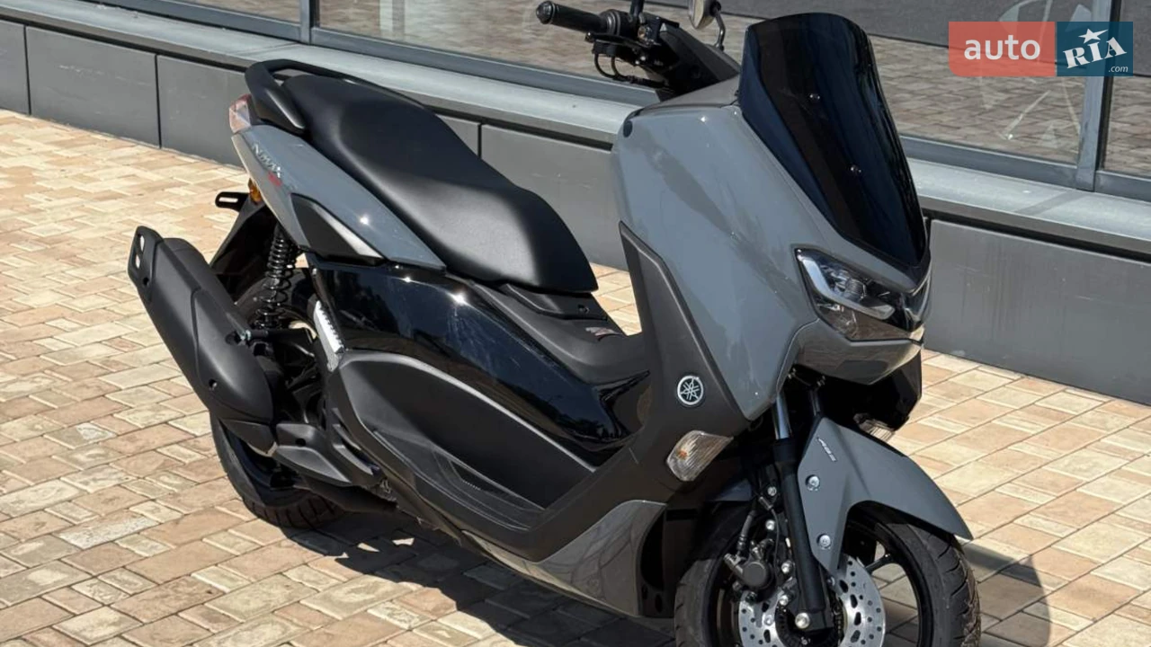 Yamaha NMax Base