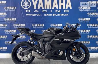 Yamaha R7 2024 Base