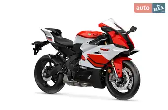 Yamaha R9