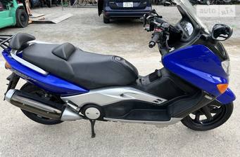 Yamaha T-MAX 2019 Base