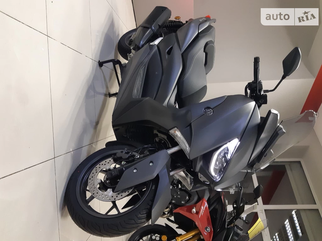 Yamaha X-Max Base