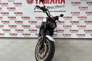 Yamaha XSR 700 Base