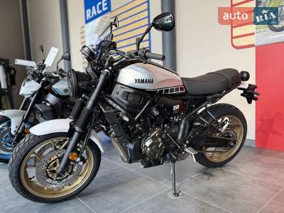Yamaha XSR 2024 Base