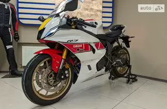 Yamaha YZF