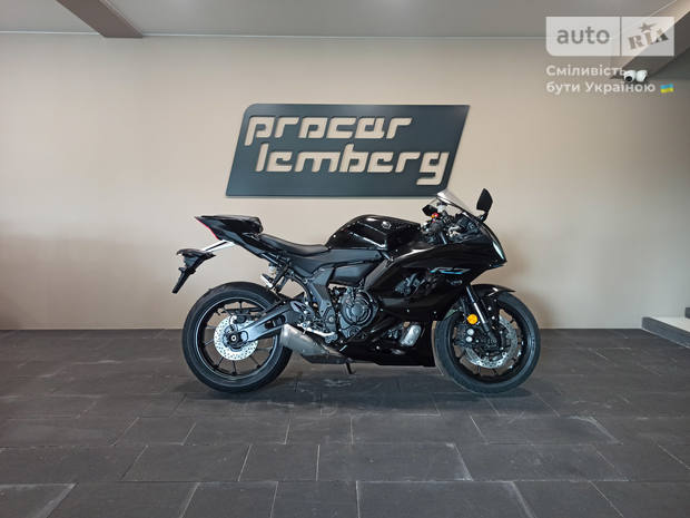 Yamaha YZF 2025