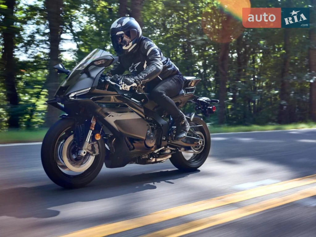 Yamaha YZF Base