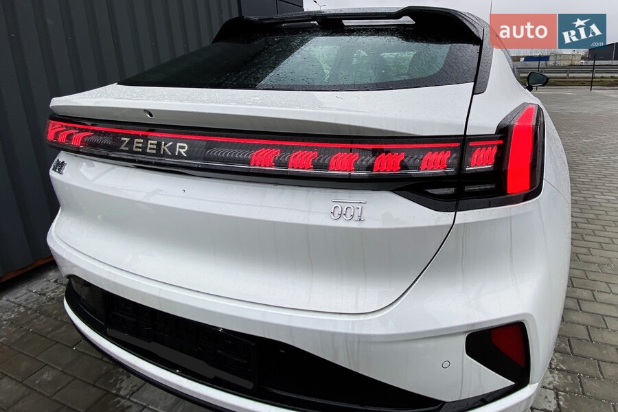 Zeekr 001 - фото 7