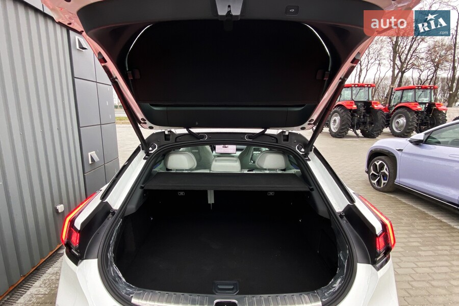 Zeekr 001 - фото 14