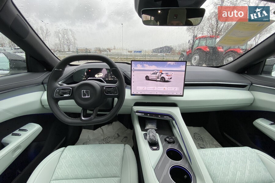 Zeekr 001 - фото 25