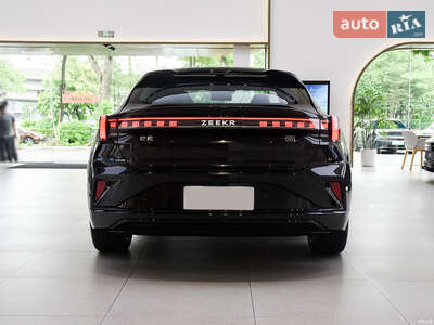 Новый Zeekr 001 2025 - фото 5