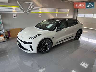 Новый Zeekr 001 2025 - фото 2