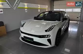 Zeekr 001