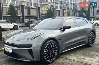 Zeekr 001