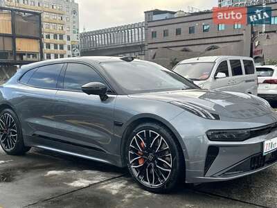 Zeekr 001 You 100 kWh Dual Motor Electric (789 к.с.) AWD 2025