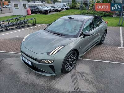 Новий Zeekr 001 2025 - фото 5