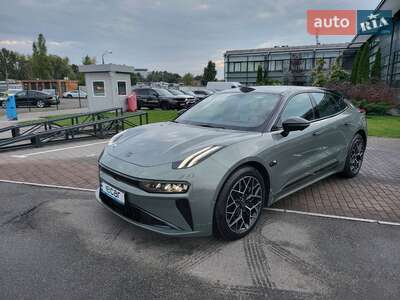 Новий Zeekr 001 2025 - фото 3