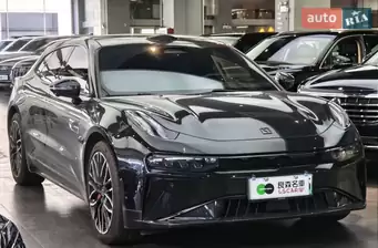Zeekr 001
