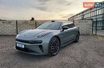 Zeekr 001