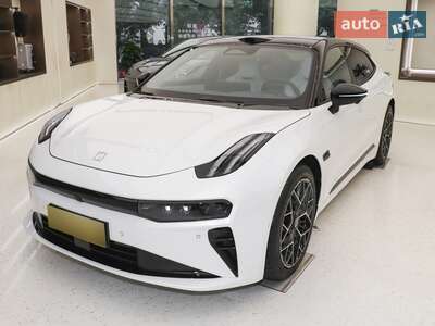 Zeekr 001 Me 100 kWh Dual Motor Electric (789 к.с.) AWD 2026