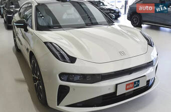 Зікр  I покоління (FL) Кроссовер